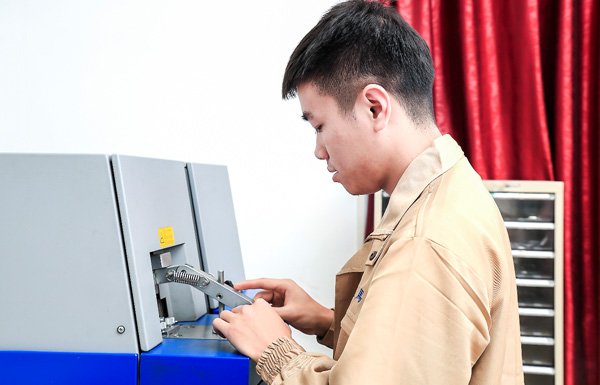 10余道質(zhì)檢環(huán)節(jié)